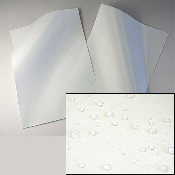 クリーンルーム用剥離紙は、紙粉が出ない撥水ペーパーなので、こすり傷防止や保護に使います。