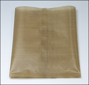 テフロン製の袋・PTFEガラスクロス袋なので、耐熱性・高強度・耐薬品性・耐摩耗性に優れる。