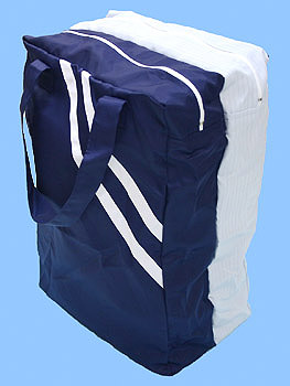 静電気帯電防止クリーンルーム用バッグ鞄（かばん）の濃紺側からの写真です。クリーンルーム用作業服やシューズ靴を入れる袋として使用できます。